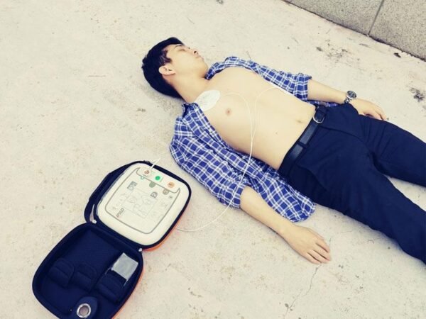 iPad CU-SP1 DEFIBRILLATOR - AED - GB,PT,GR,NL,RO,LT,RU,UA,TH,KR specify language with order - Image 2